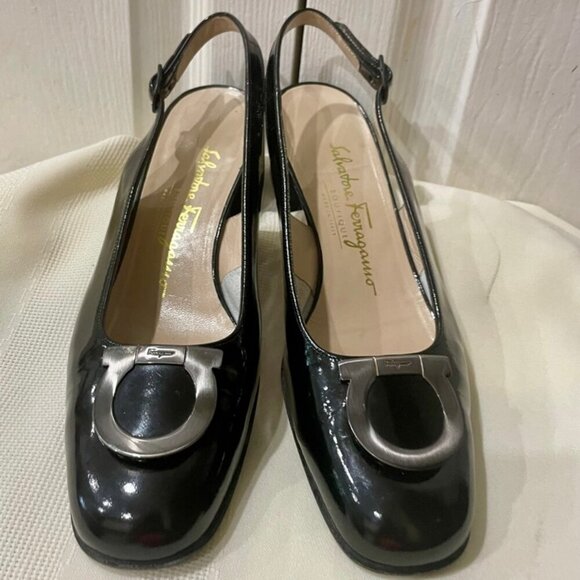 PREPPY CHIC  SALVATORE FERRAGAMO PATENT LEATHER PUMPS  MADE IN ITALY SIZE 7 - Picture 12 of 16